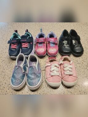 Girl's Toddler Shoes, Size 7, mostly Sneakers, VANS, Disney and More, Lot of 5
